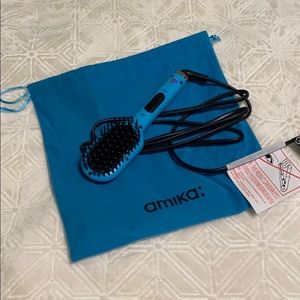 Amika Polished Perfection Mini Straightening Brush